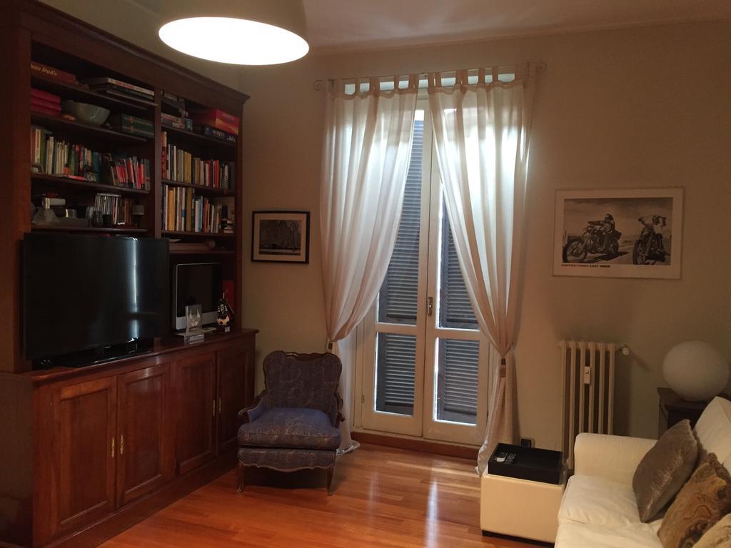 San Babila Suite Milan Bagian luar foto