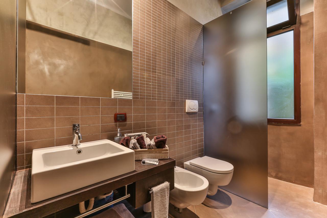 San Babila Suite Milan Bagian luar foto